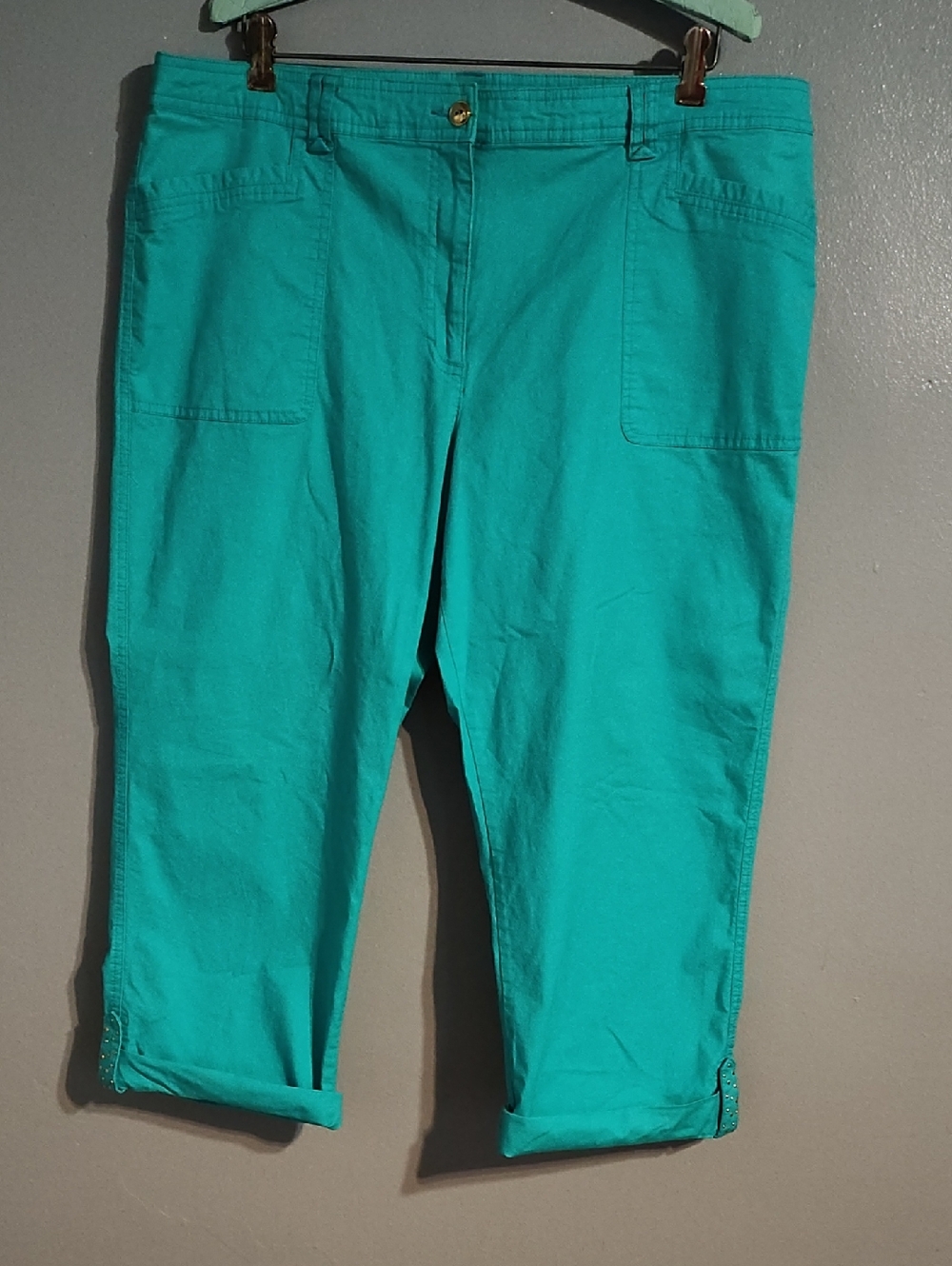 hearts of palm teal cropped pants
